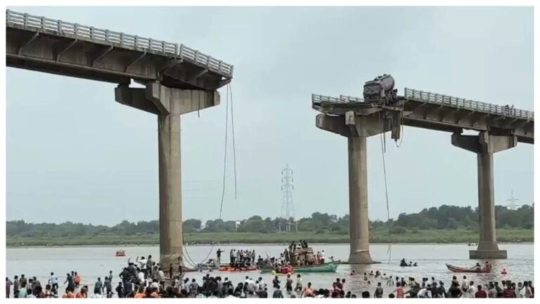 Gujarat-Bridge-Collapse-Video